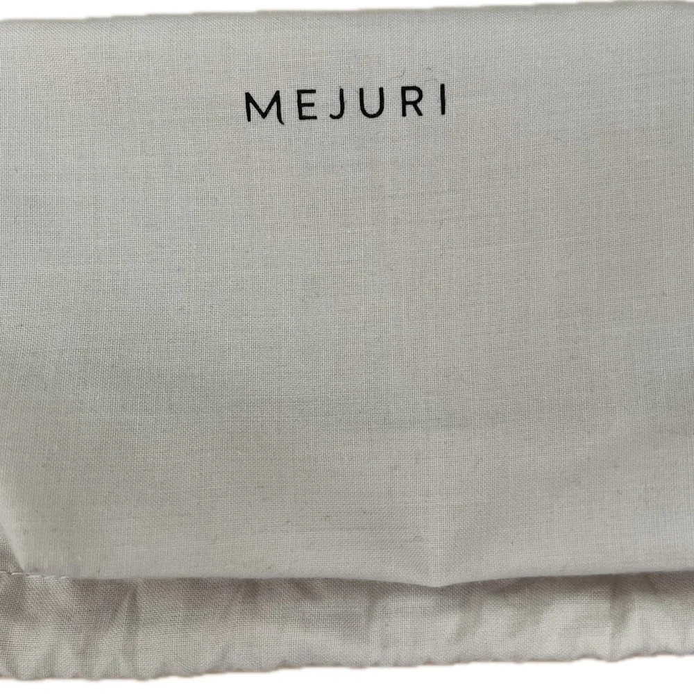 Mejuri Leather Case - Picture 4 of 4